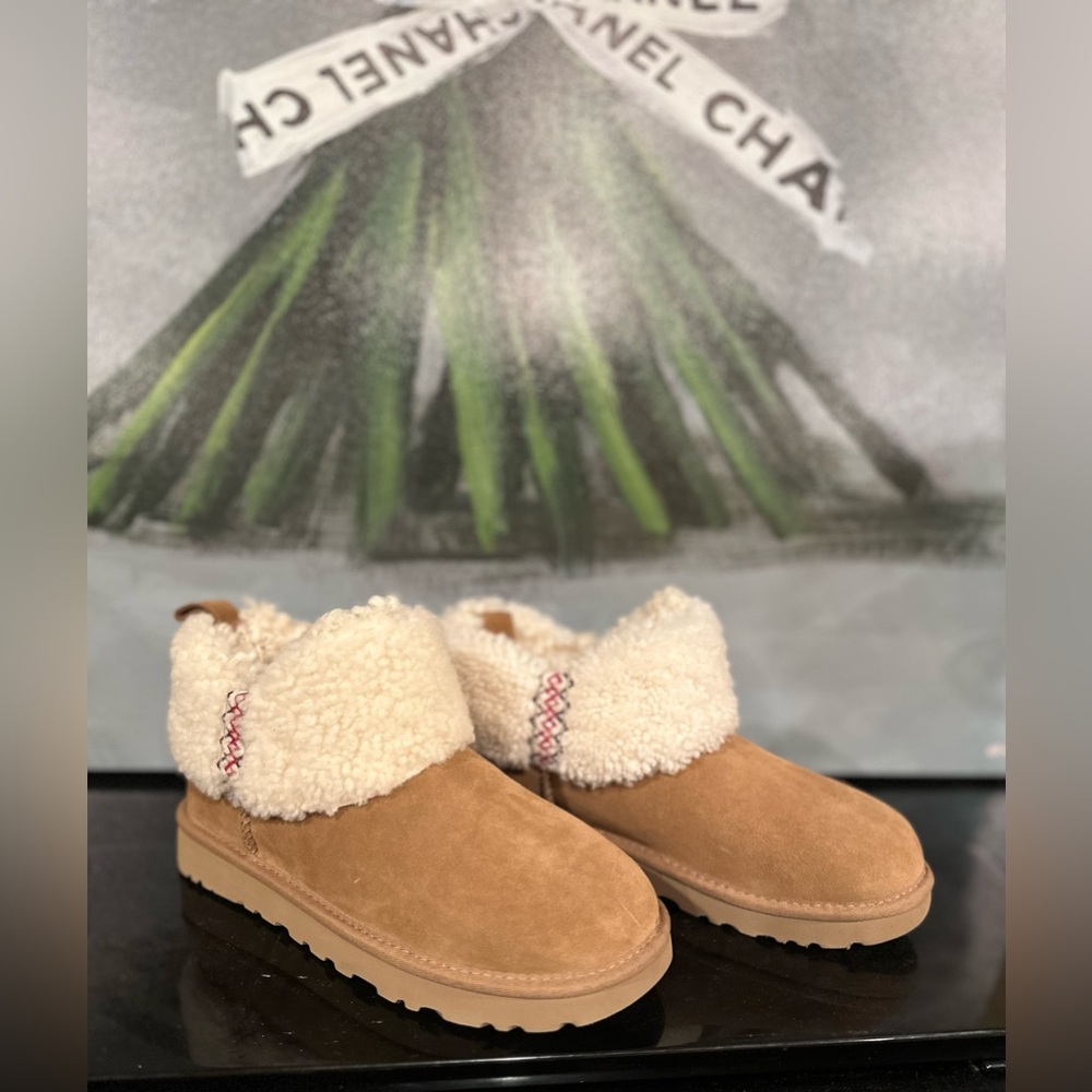 Women’s UGG Ultra Mini Braid Boot